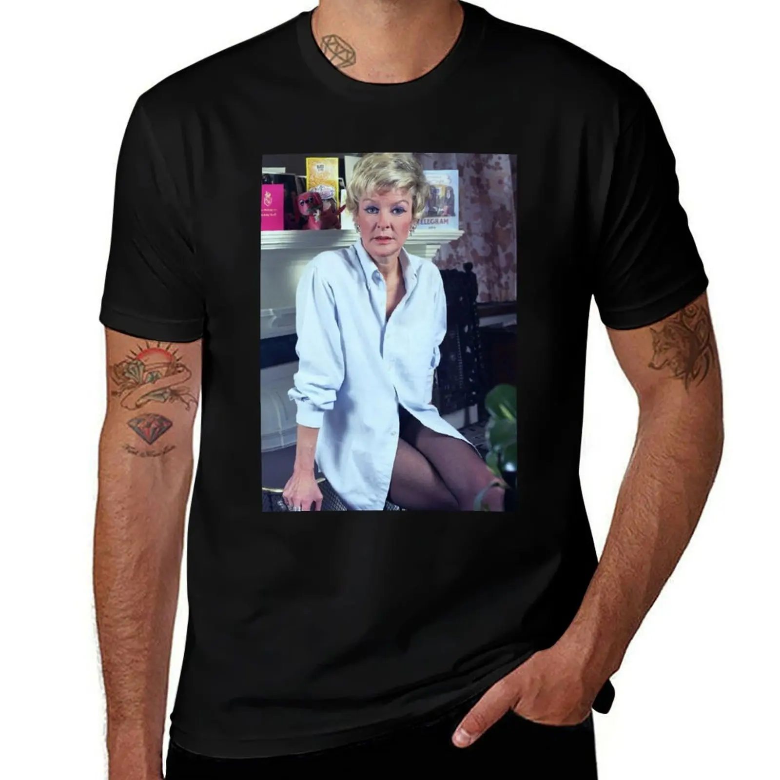 ELAINE STRITCH T-Shirt Soft Casual Short Sleeve Cotton Tee