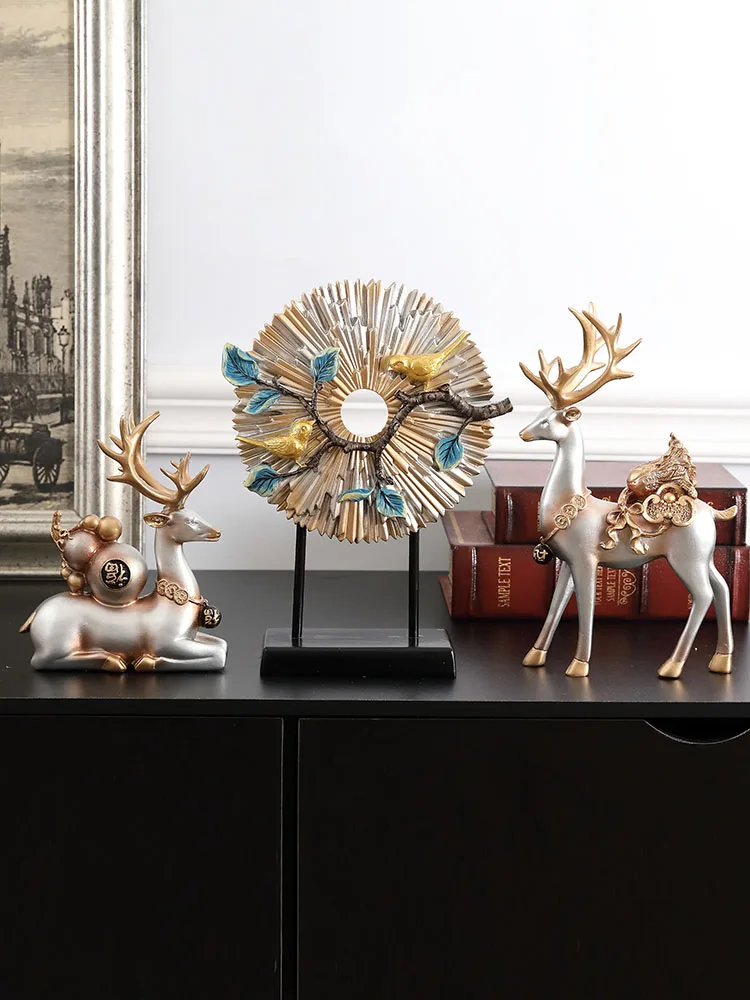 Euroepan Animal Lucky Deer Resin Ornaments Home Livingroom TV Cabinet Furnishings Crafts Hotel Figurines Decoration Art