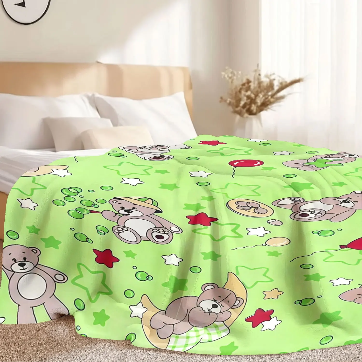 Cartoon Teddy Bear Star Balloon Flannel Blanket, Green Base Cute Bear Pattern Lightweight Throw Blanket for Bed Couch Home Use
