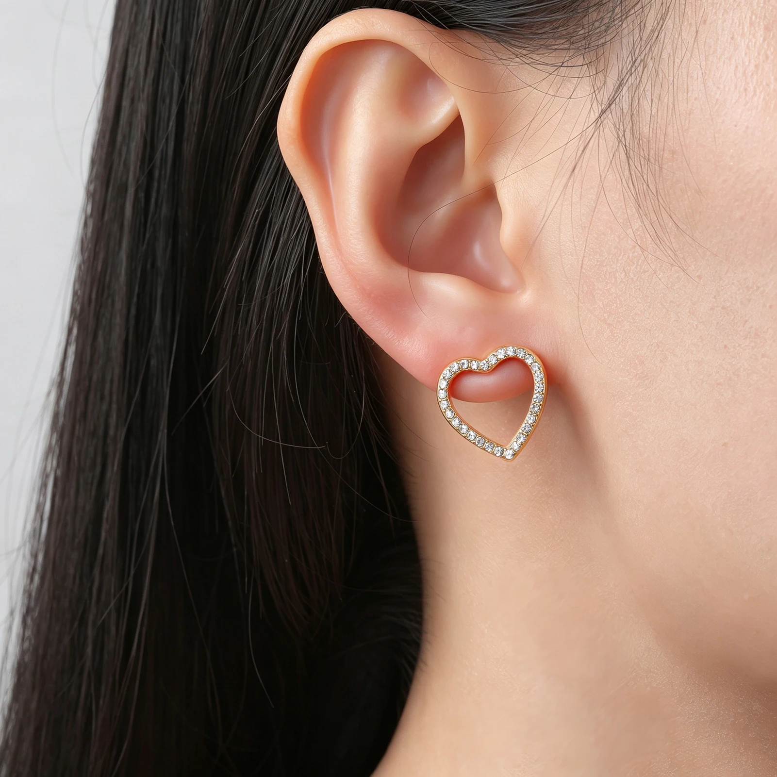 Eueavan Herz-Strass-Ohrstecker aus Edelstahl mit Kristalleinlage, zarter Schmuck für Frauen, Party- und Jubiläumsgeschenk. – Detail 3