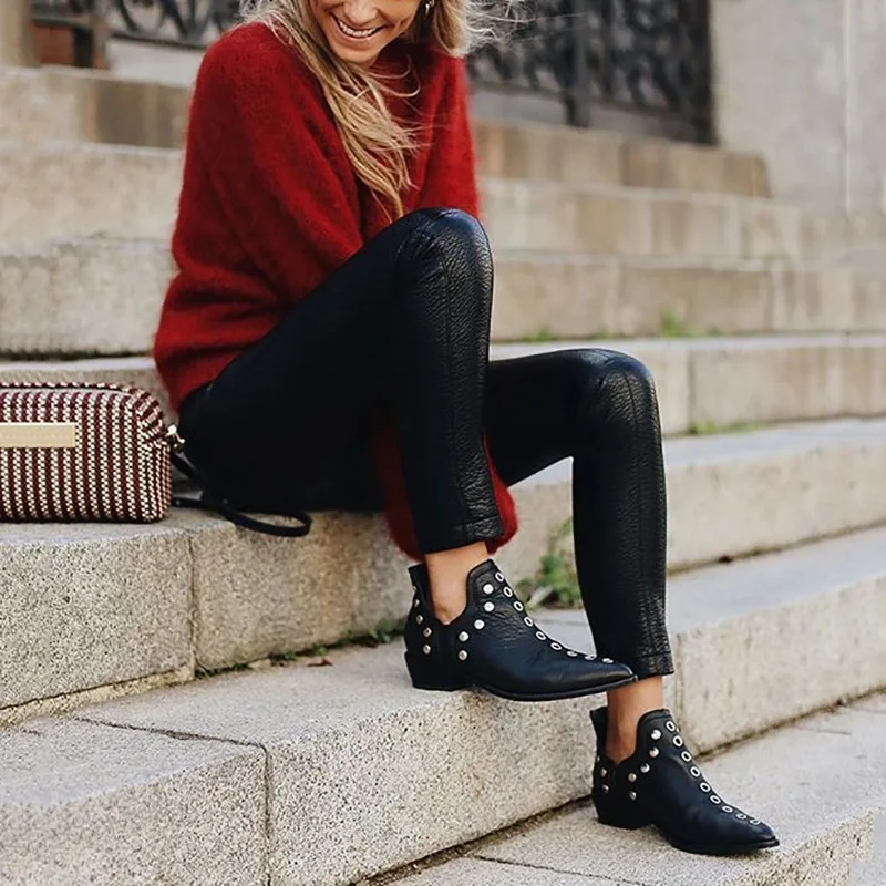 Boots Women New 2024 Winter Footwear Female Shoes Luxury Designer Rivets Ankle Low Ladies Pointy Autumn Fashion Rubber Basic Sq