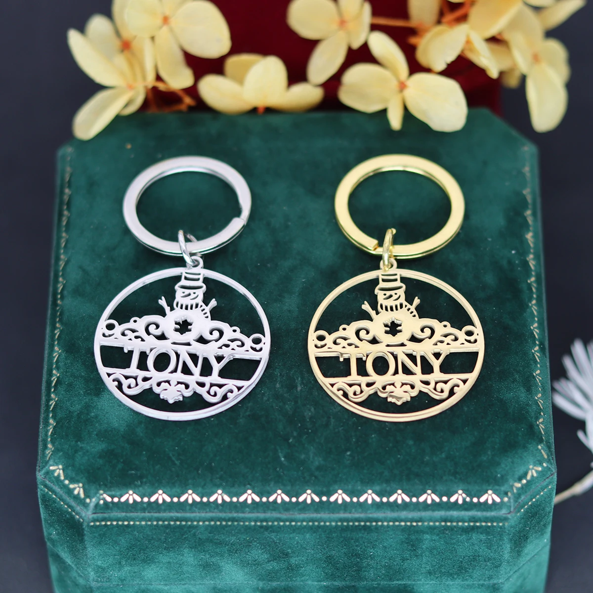 

QIAMNI Custom Name Christmas Keychain Snowman Pendant Stainless Steel Key Chain Personalized Jewelry Gift for Men Women Keyring