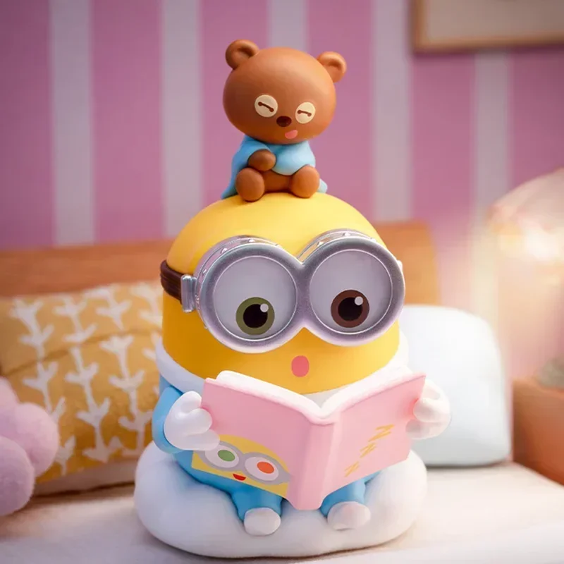POP MART Minions Bedtime Stories door Bob en Tim Series Blind Box Mystery Box Guess Bag Speelgoed Pop Leuke Anime Figuur Desktop