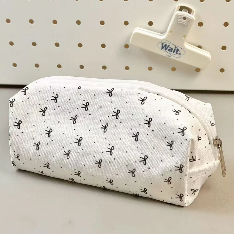 1 Piece Simplicity Black Bow Pencil Case for Student Korean Fashion Sweet Pencil Pouch Portable Large Capacity Stationery Bag