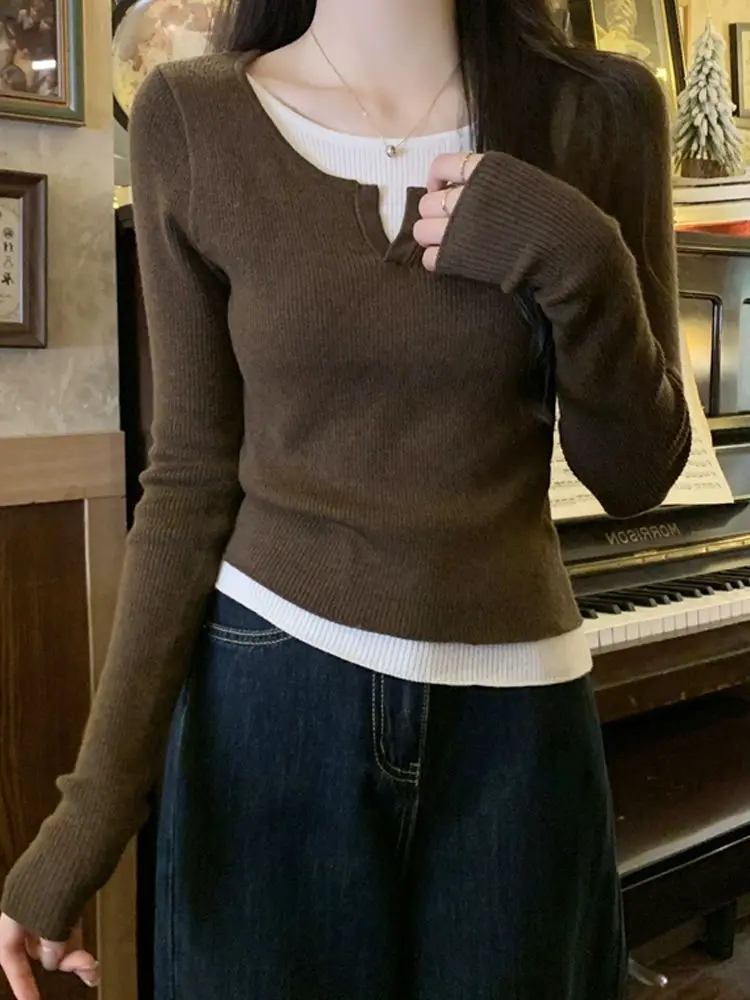 

Autumn Design-Sense Coffee Color Slimming V-Neck Spicy Girl Long Sleeve Base Layer