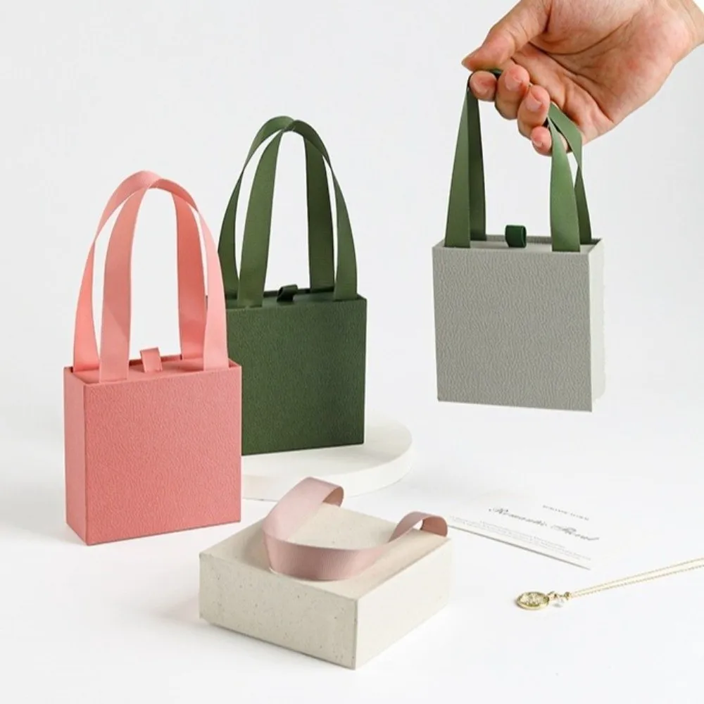 Paper Material Jewelry Packaging Box Drawer Style Portable Design Jewelry Gift Box Gift Packaging Jewelry Storage Organizer