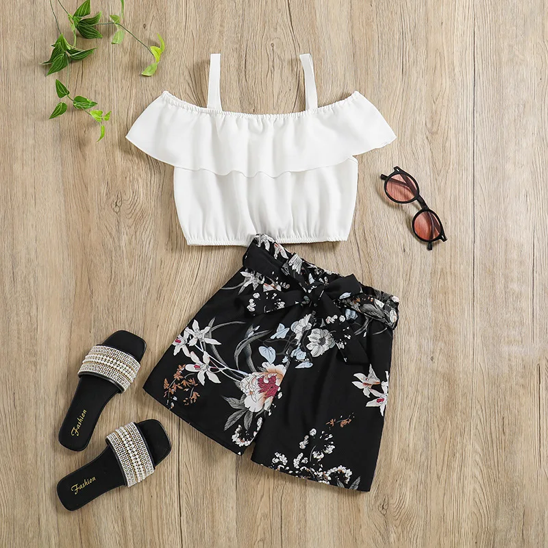 

2024 Summer Child Clothes Sets Sleeveless Slash Neck Tops Print Black Shorts 2 Piece Sets Designer Girls Clothes Sets 18M-6T