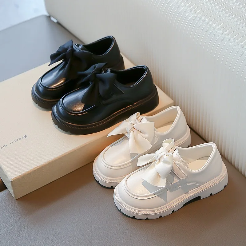 2026 Spring And Autumn Girls' Leather Shoes With Soft Soles British Style Fashion Princess Shoes Kids Shoes Children Loafers