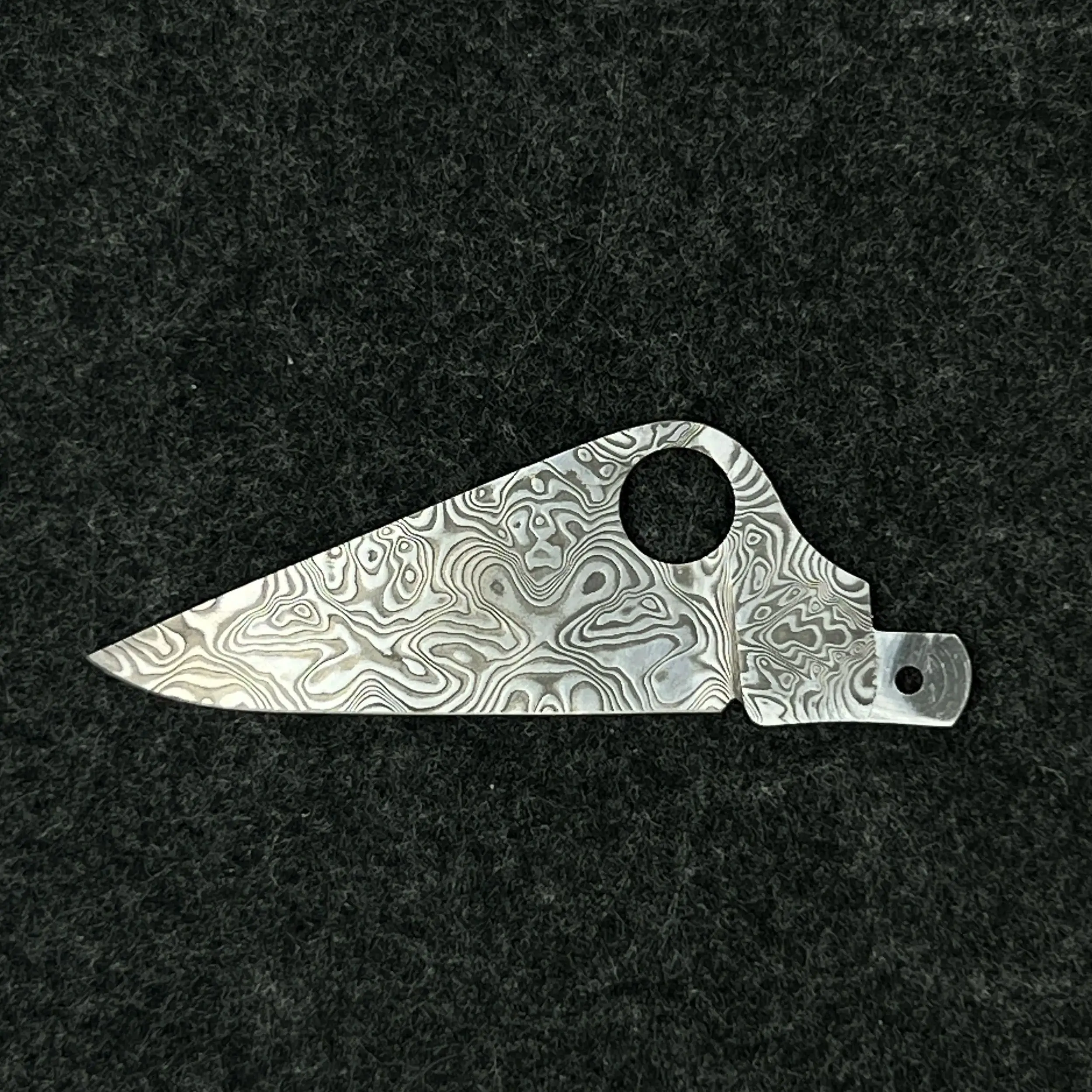 

1 Pcs Handmade Damascus Powder Steel Atypical Blade for 91mm Victorinox Swiss Army Knife SAK DIY Accessories