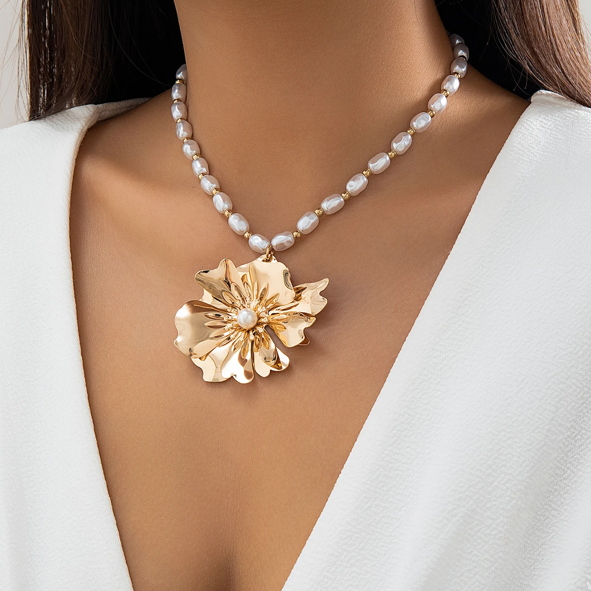 Elegant Big Rose Flower Pendant Choker Necklace for Women Bridal Goth Imitation Pearl Adjustable Chain Aesthetic Y2K Wed Jewelry