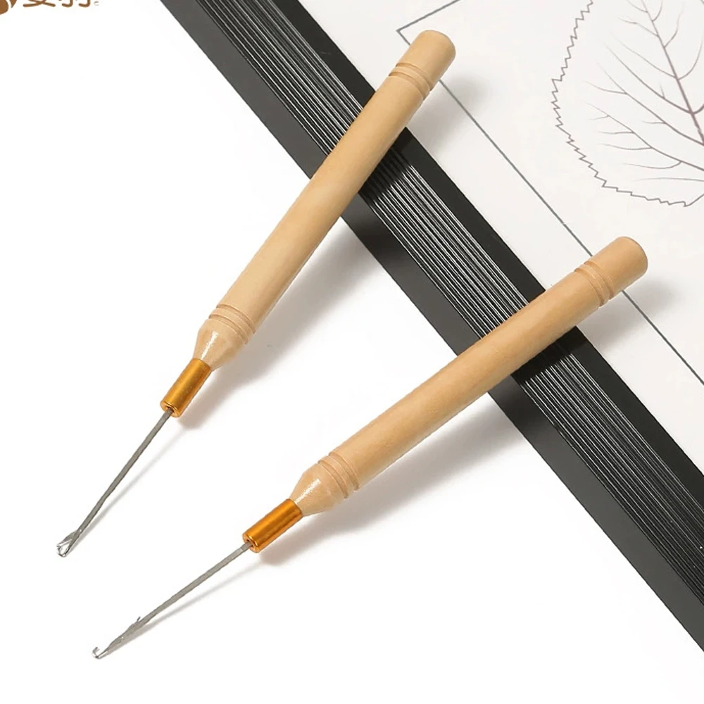 

Набор инструментов для наращивания волос включает в себя удлинительные клещи, крючок для вязания бусины и нано-кольцо для изготовления аксессуаров для укладки.