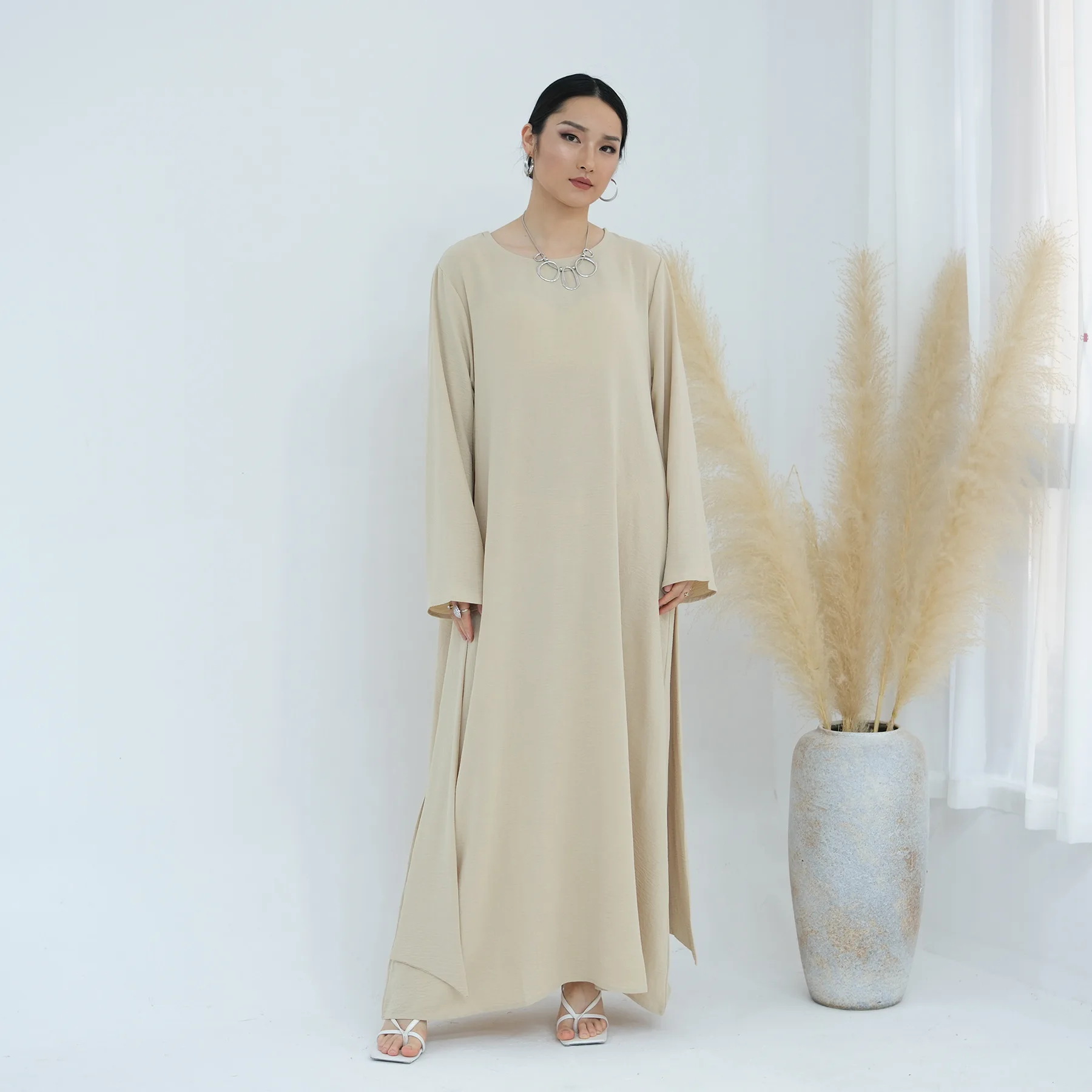 

Middle Eastern Turkish Muslim Women's Solid Color Dress with Front Tie Belt - Modest Waist Cinching Elegant Dress