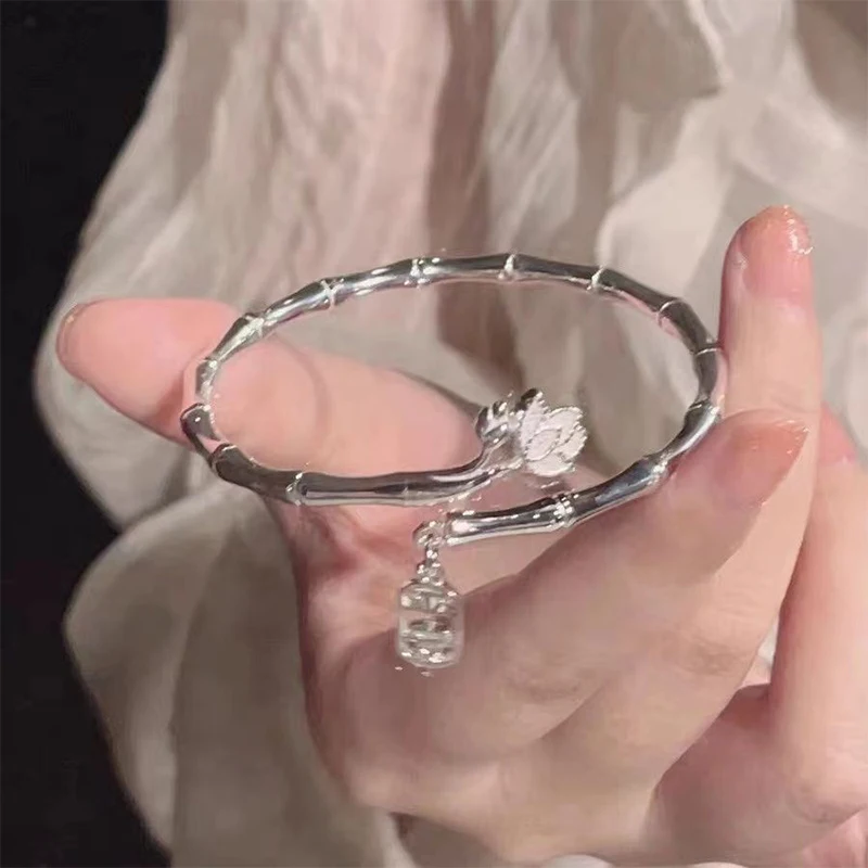 Bracelet de Lotus en bambou, bénédiction porte-bonheur réglable, couleur argent, pendentif lettre creuse, ouverture pour femmes