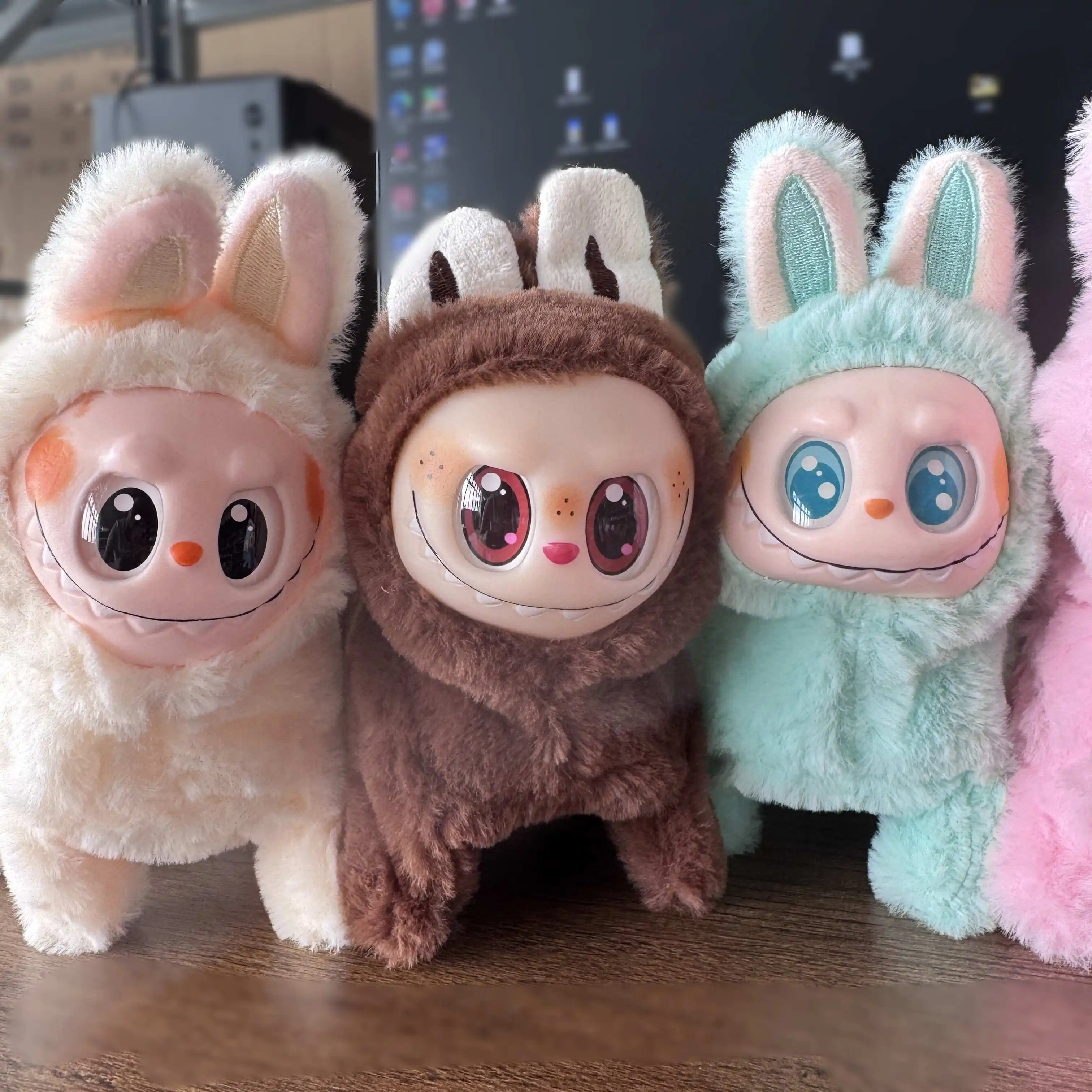 

Для Lagogo Pet Dog Toy Lagogo Dog Plush Cartoon Silicone Face Will Glow Walk And Sing Labbbu Mount Детские игрушки Модель Подарки