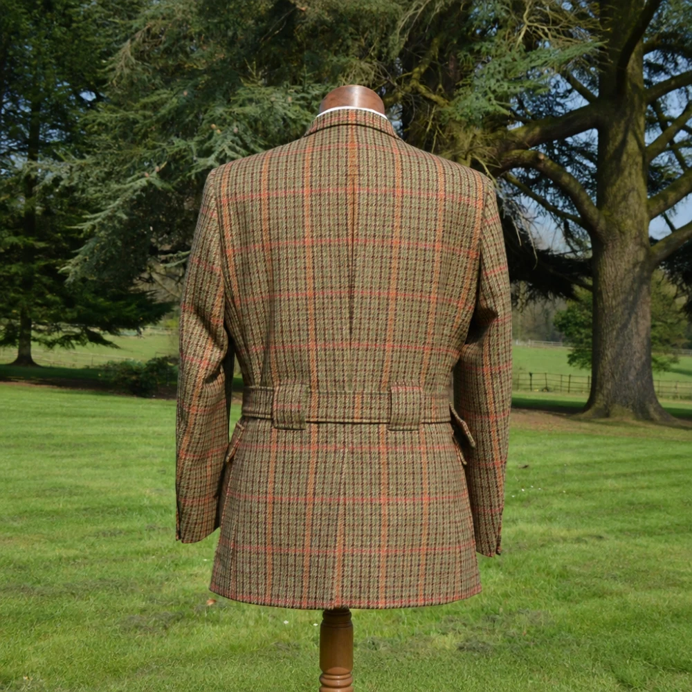 Classic Brown Check Tweed Hacking Jacket with Leather Belt and Flap Pockets Men Autumn Vintage Coat Customized M266849