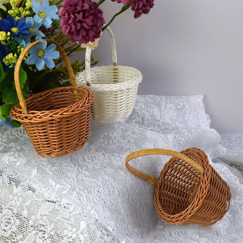 Rattan Handheld Woven Basket Hamper Basket Multi-functional Flower Storage Basket Picnic Basket Rustic Flower Basket Shopping