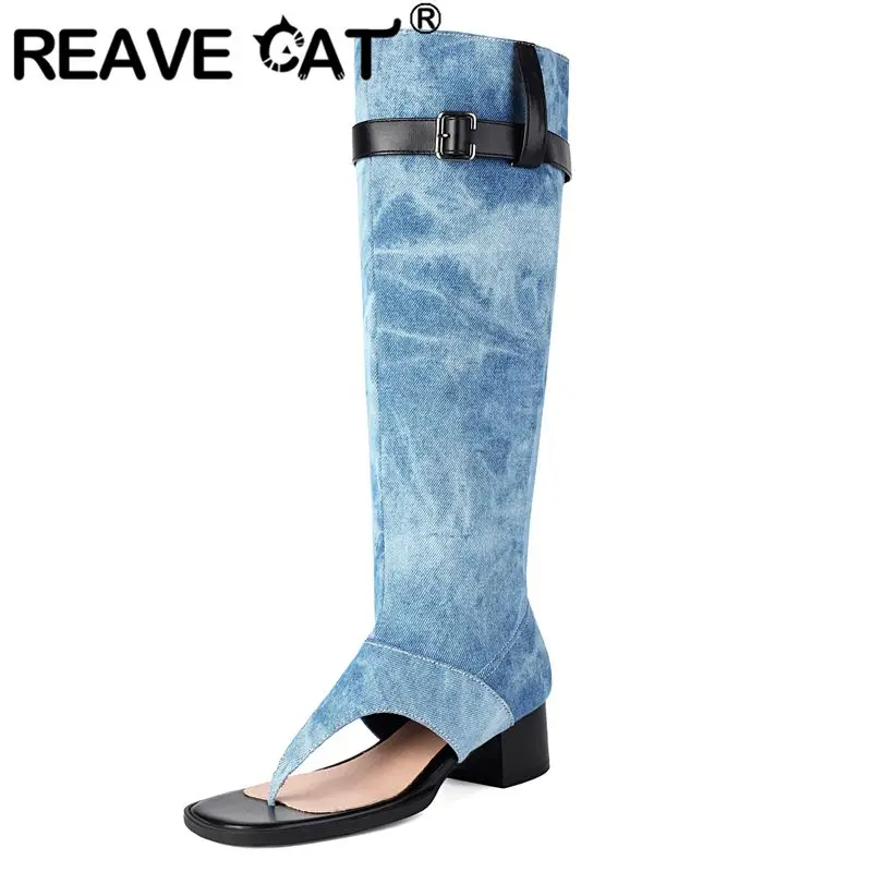 

REAVE CAT Модные женские сандалии с зажимом для пальцев на блочном каблуке 4 см без шнуровки с пряжкой на ремне Большой размер 45 46 47 48 Повседневная уличная обувь до середины икры