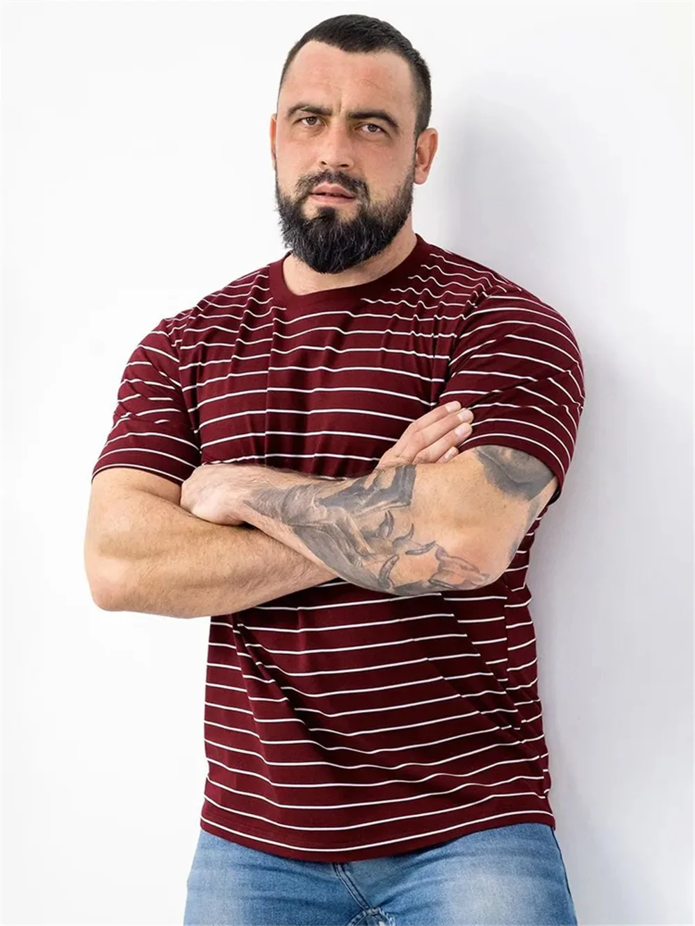 camiseta-masculina-classica-versatil-casual-com-listras-gola-o-respiravel-manga-curta-moda-de-rua-verao-praia