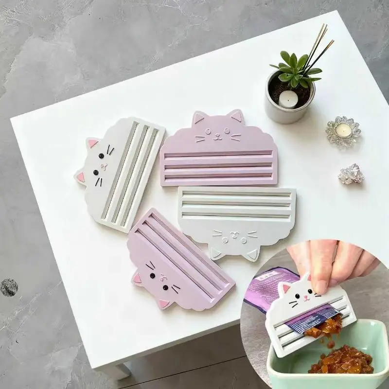 【F】Cat Food Squeezer - Efficiently Extracts Food From Bags, Maximizes Leftovers, And Ensures No Waste,Cat Snack Extruder
