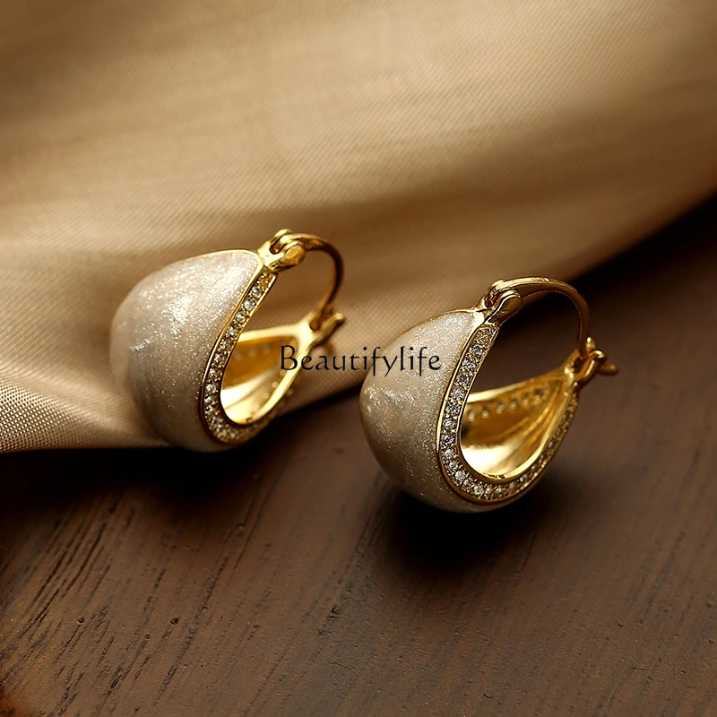 Elegant Fashion Diamond Drip Glazed Curved Silver Pin Earrings Women