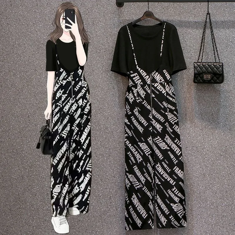 

Summer Suit Women's 2026 New Internet Celebrity Popular Fashion Design Sense Niche T-shirt Thin Overalls Two-piece Set