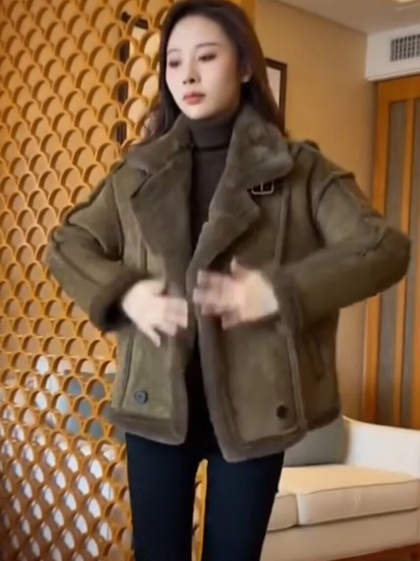 Casaco de Inverno Feminino Elegante e Versátil de Couro e Pele Integrados, Popular entre Influenciadores