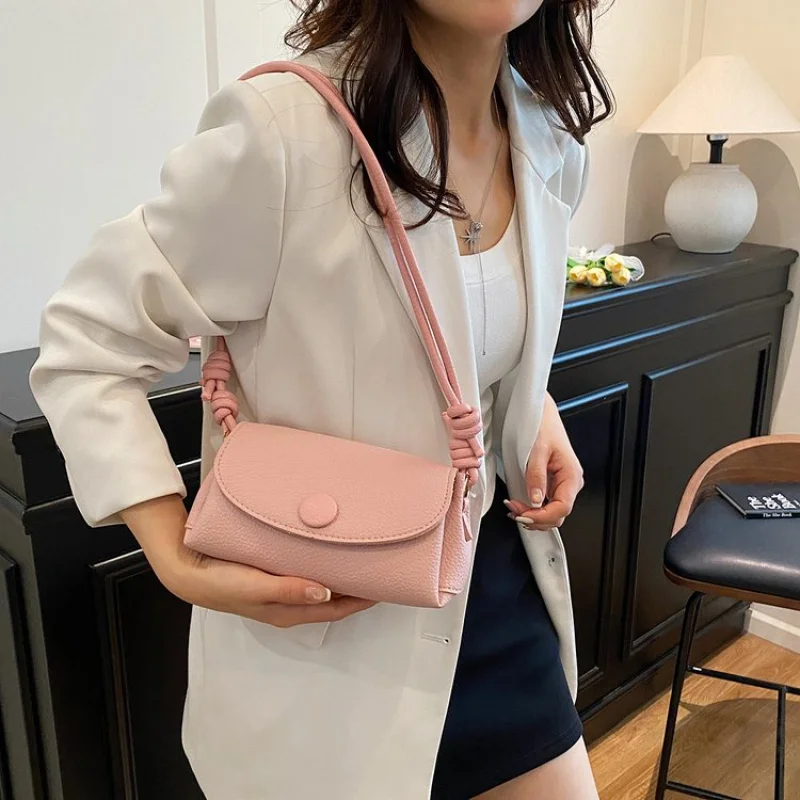 

Famous Designer Style Women's Crossbody Bag Adjustable Strap Leather Handbag Ladies Elegant Small Purse Fashion Chic