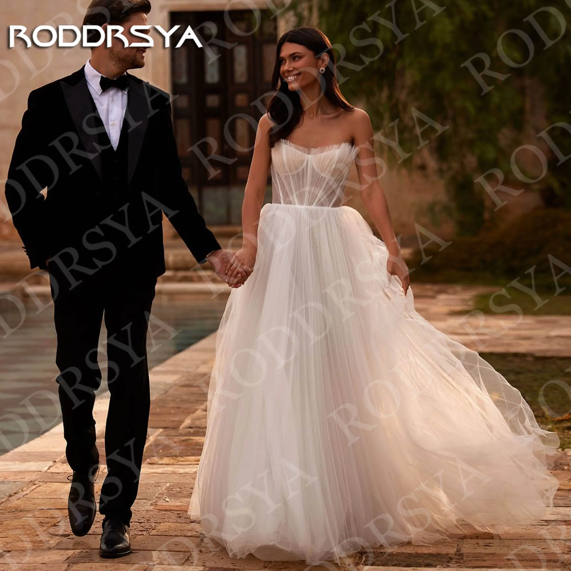 

RODDRSYA A Line Wedding Dress Strapless Sleeveless Simple V Neck Tulle Bridal Dresses Customized Floor Length vestido de novia