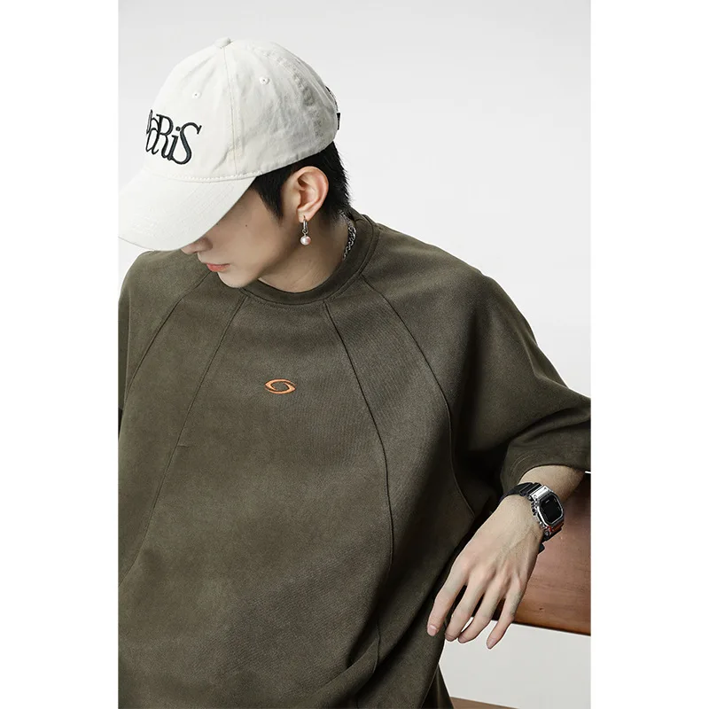 Man T-shirt 2026 New Summer Men Retro Suede Short Sleeve T-shirt Three-dimensional Cut Splicing Casual Top