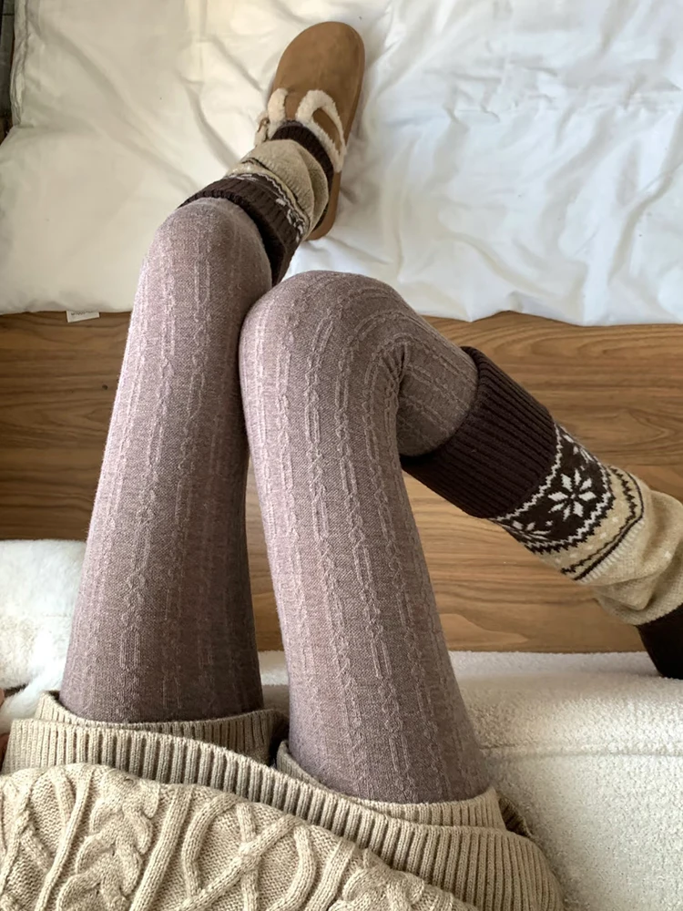 

Korean Harajuku Striped Tights Women Vertical Thermal Light Slimming Simple Versatile Pantyhose Underwear Leggings