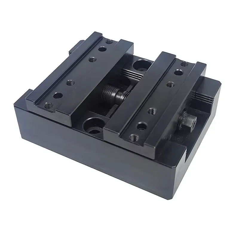 

Self-Centering Five-Axis Concentric Vise Clamp for CNC