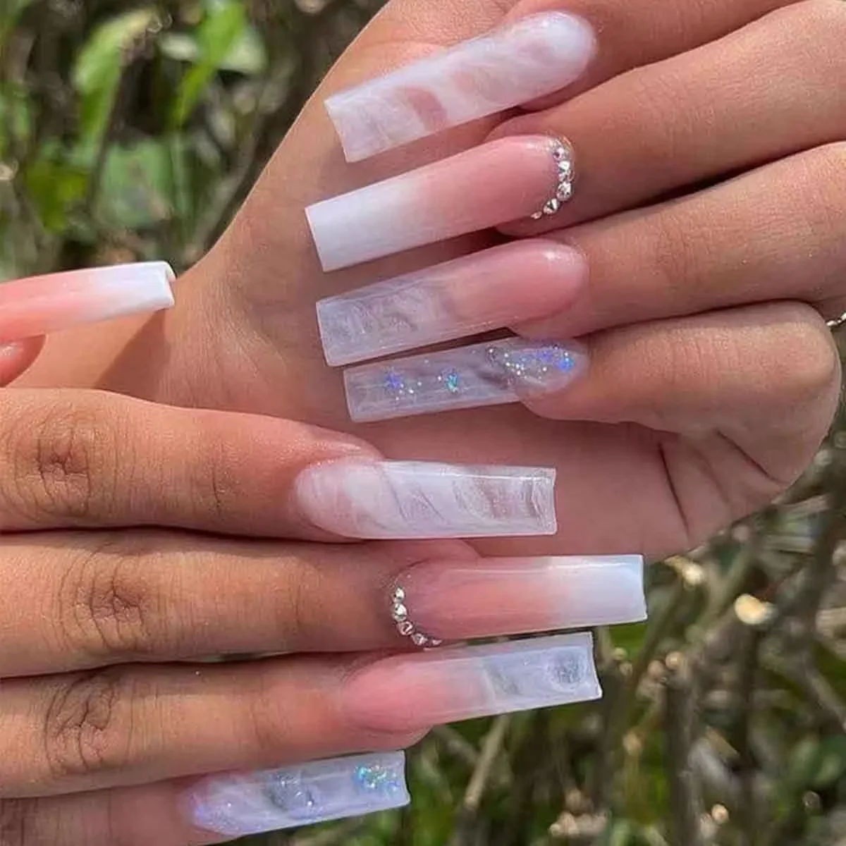

Nails White Gradient Gradient With Diamond Nail Art Wearable Nail Removable Nail Patch Fake Nail Patch No Repair Nail