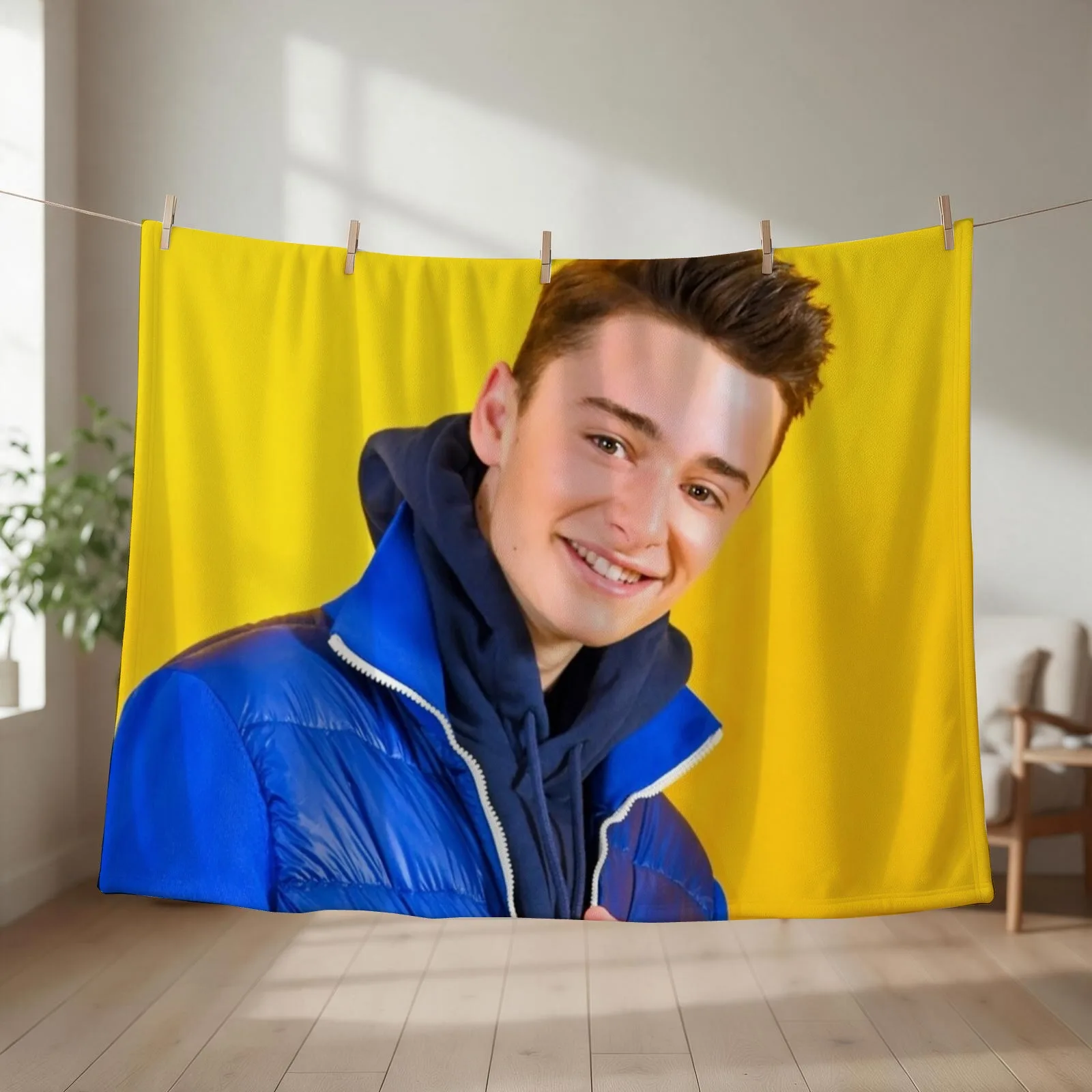Noah Schnapp Blue Jacket Throw Blanket Weighted Bed Fashionable valentine gift ideas halloween Blankets