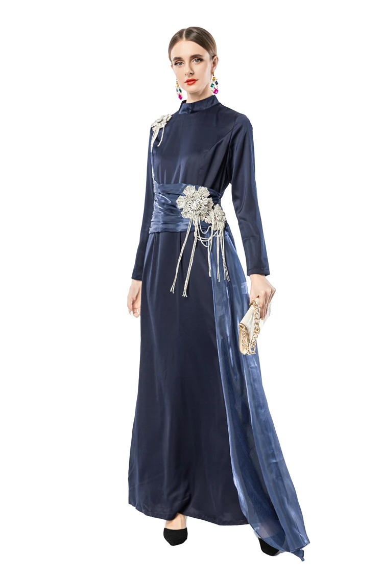 Abito lungo da donna a maniche lunghe blu navy, abito a collo alto impreziosito da fiori con strass e cintura in raso, elegante abito da festa