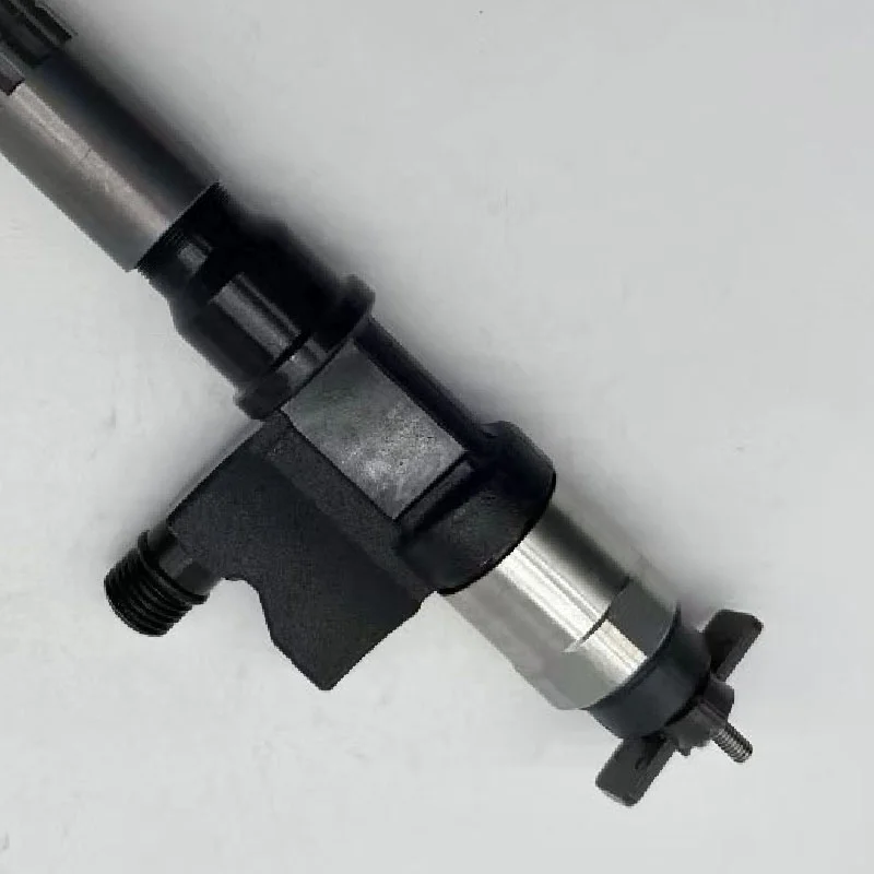 High Quality New Common Rail Injector Diesel Fuel Injector Nozzle Assembly 0950001401 8982384631 095000-1401