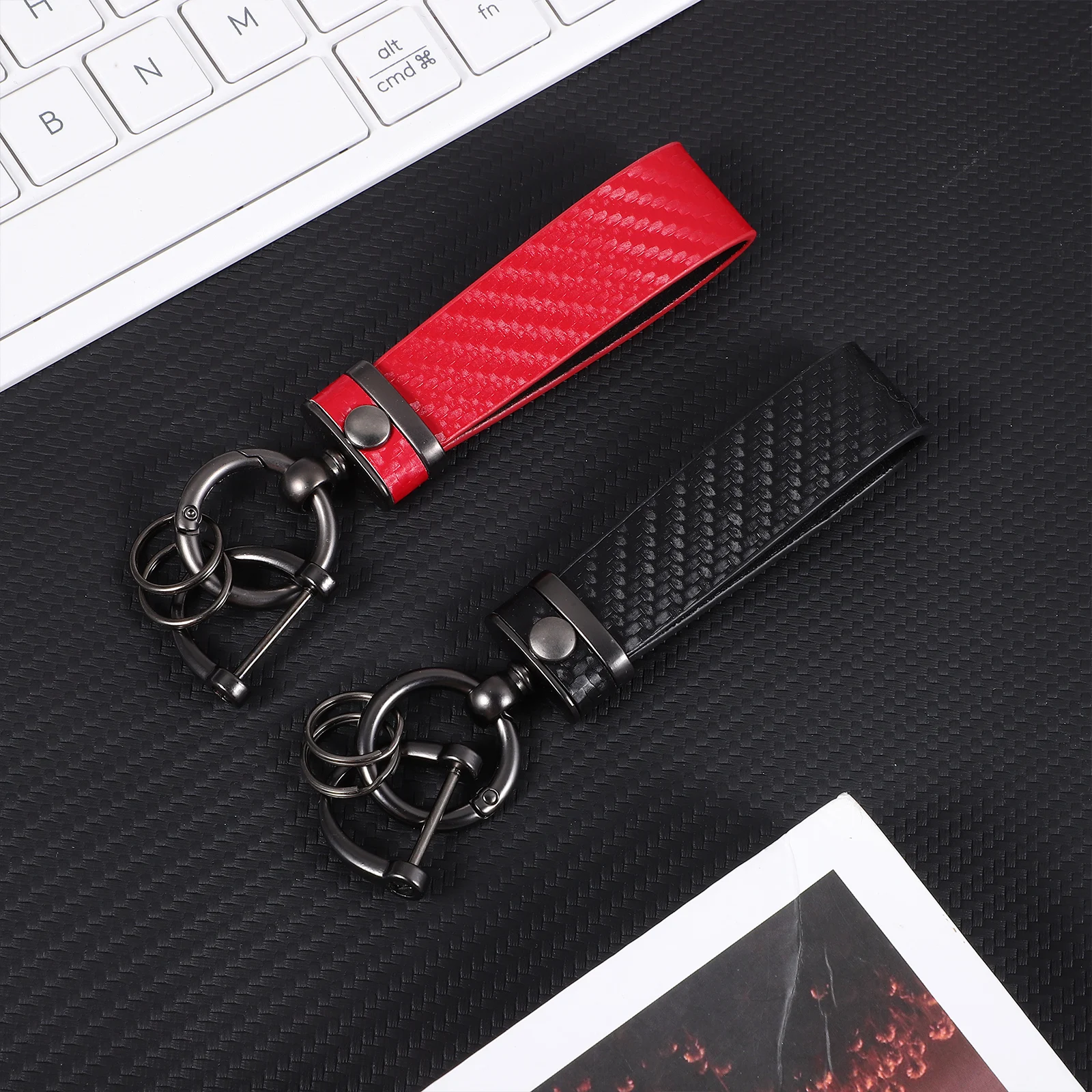 

Carbon Fiber Keychains Stylish Car Keychain D Rings Wristlet Lanyard Cool Gifts for Men Keychain Accessories