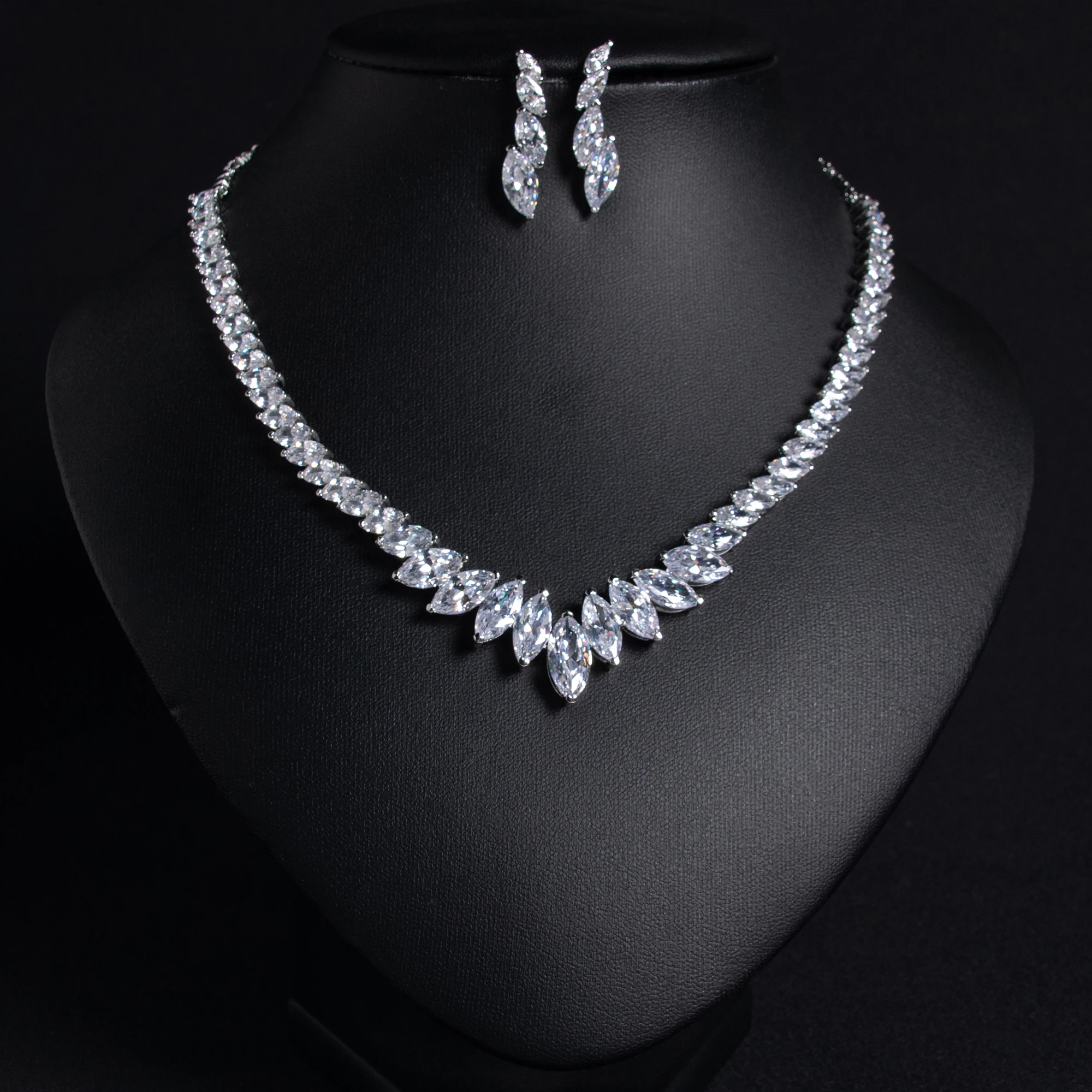 

3 pieces/set of new minimalist and fashionable crystal zircon jewelry set suitable for women's daily jewelry accessories