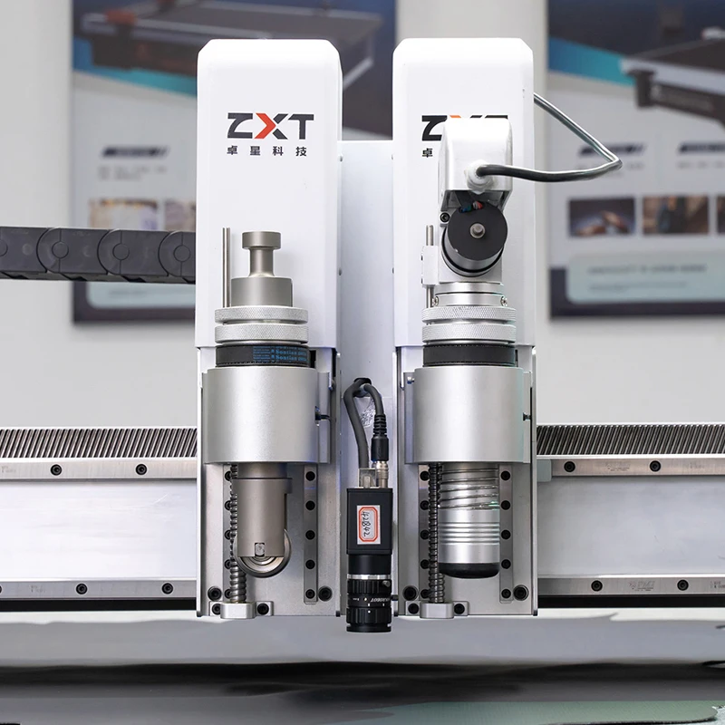 ZXT Borse per borse in pelle con coltello CNC che producono stivali di lana per macchina per tagliare la pelle con coltello vibrante industriale