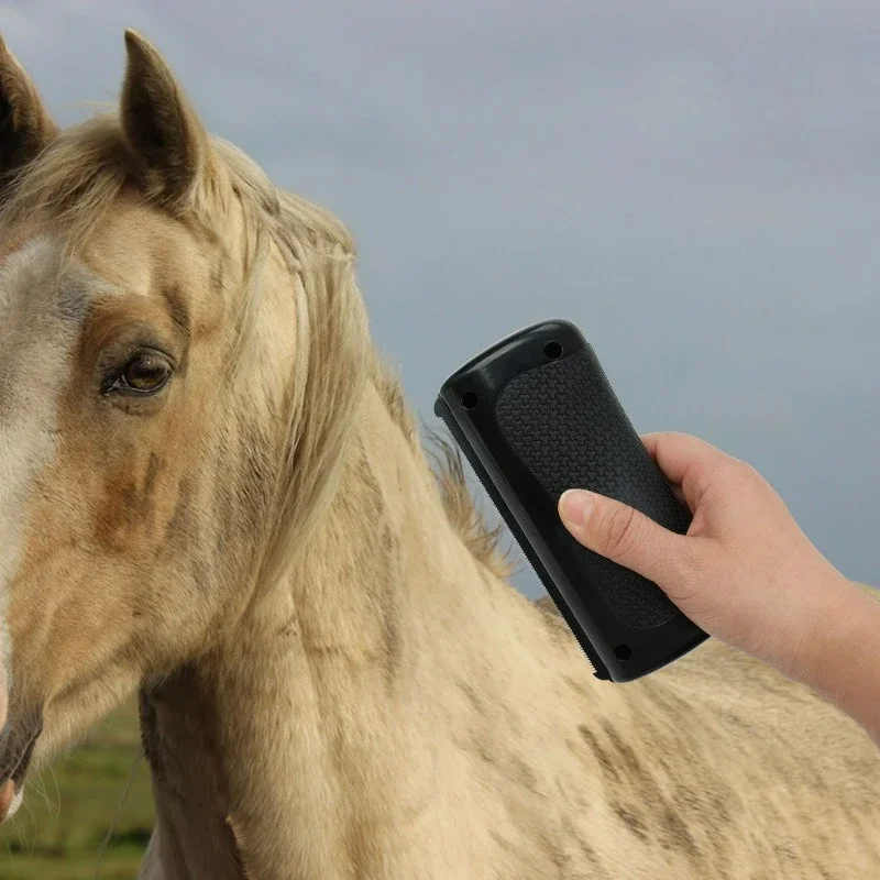 1Pcs Horse Sweat Cleaning Brush Massage Tool Pet Hair Comb Cow Cleaning Brush Horse Cleaning Brush Horse Cleaning Comb