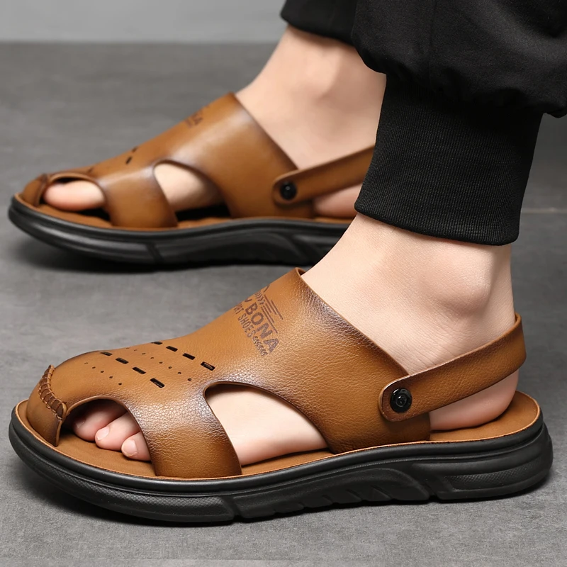 New Driving Beach Shoes, Men\'s Latex Padded Soft Sole, Middle aged Dad Shoes, Non slip, Breathable Sandals for Summer 2024