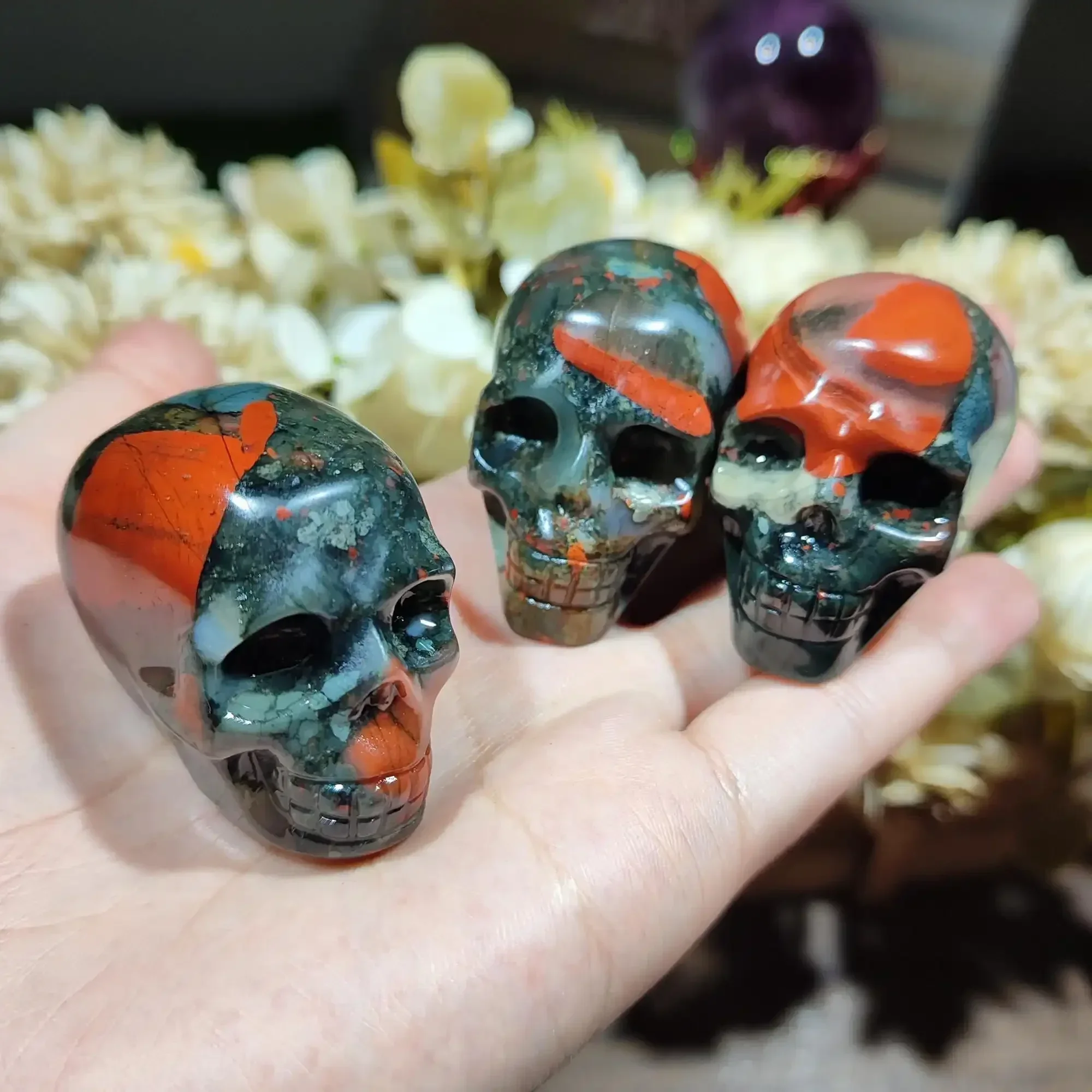 Wholesale Multi-material Skull Polished Craft Collectible Home Decor Tabletop Ornament Irregular Shape Engraved Feng Shui