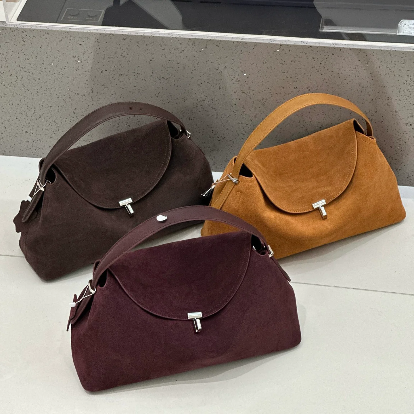 

Женская сумка Mendy Suede, пригородная большая сумка из искусственной замши, большая вместительная кожаная сумка Sensation, простая ручная сумка для подмышек, винтажная новинка