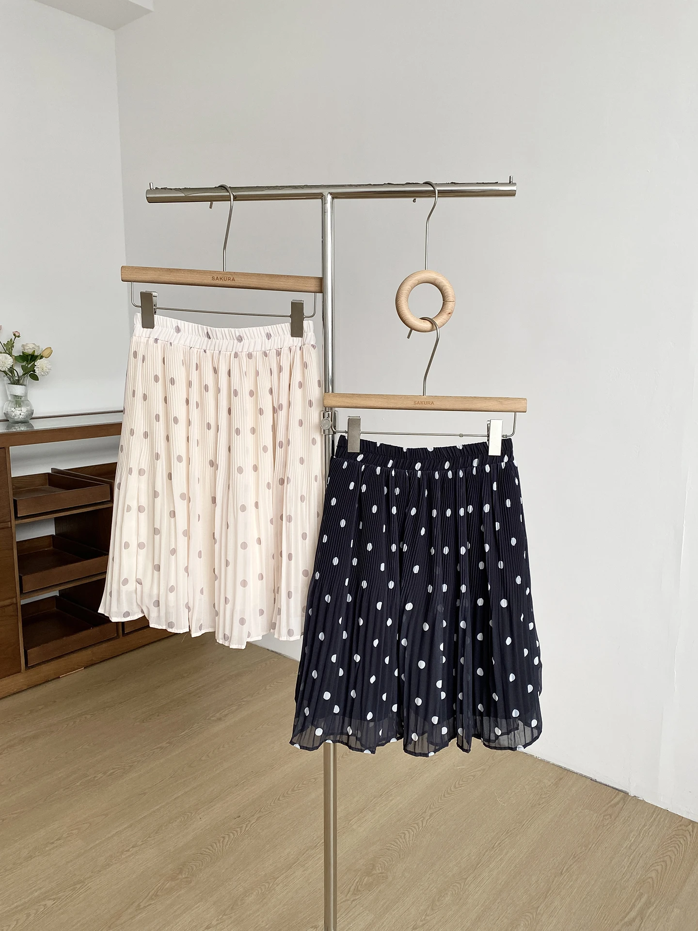 Retro Contrast Color Polka Dot Midi Skirt Thin Summer Beach Vacation Style High Waist A-Line Draped Half Body Skirt