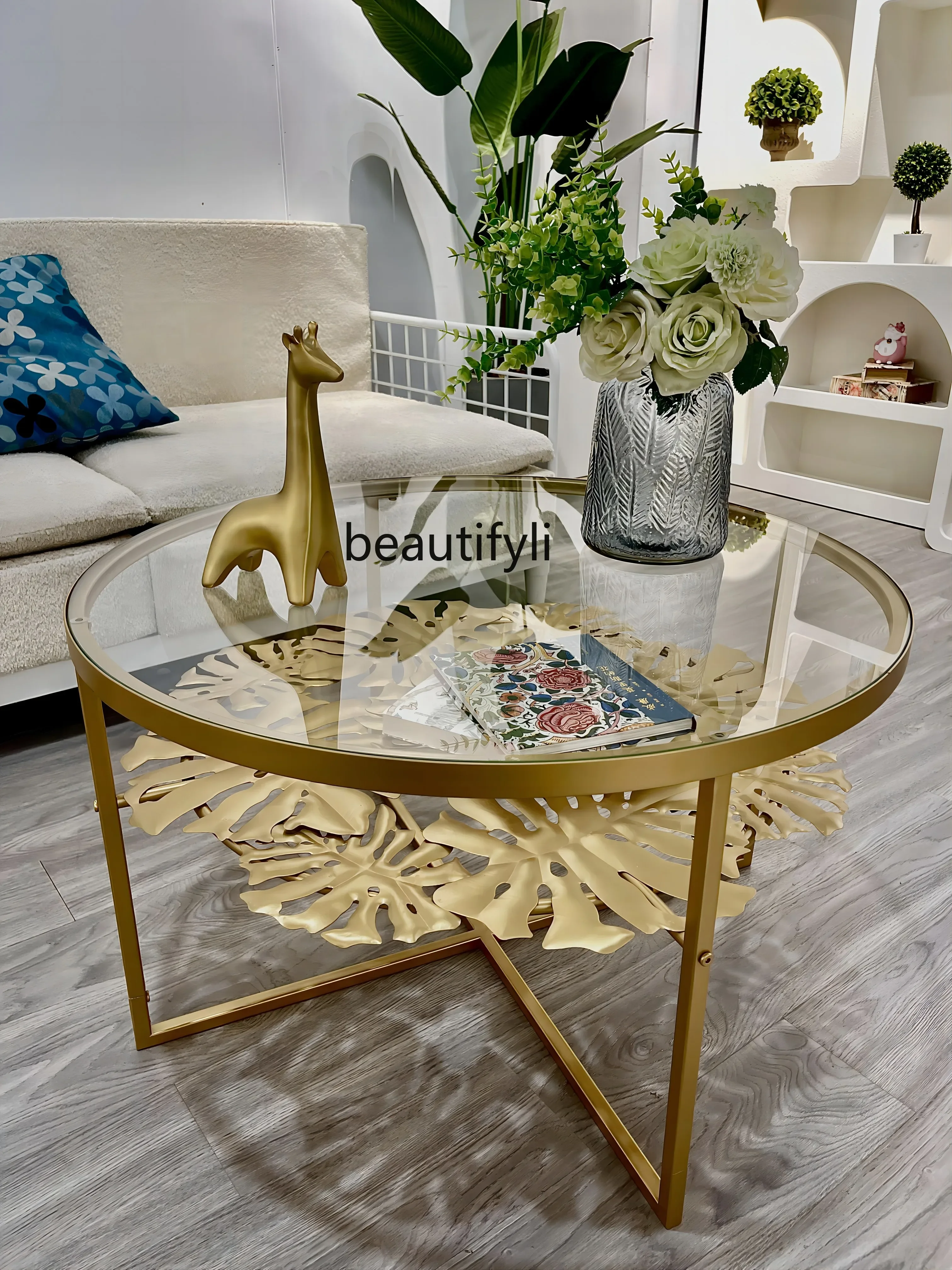 

ss7304Современное искусство Golden Iron Monstera Deliciosa Маленький журнальный столик Гостиная Кофейня круглый маленький столик