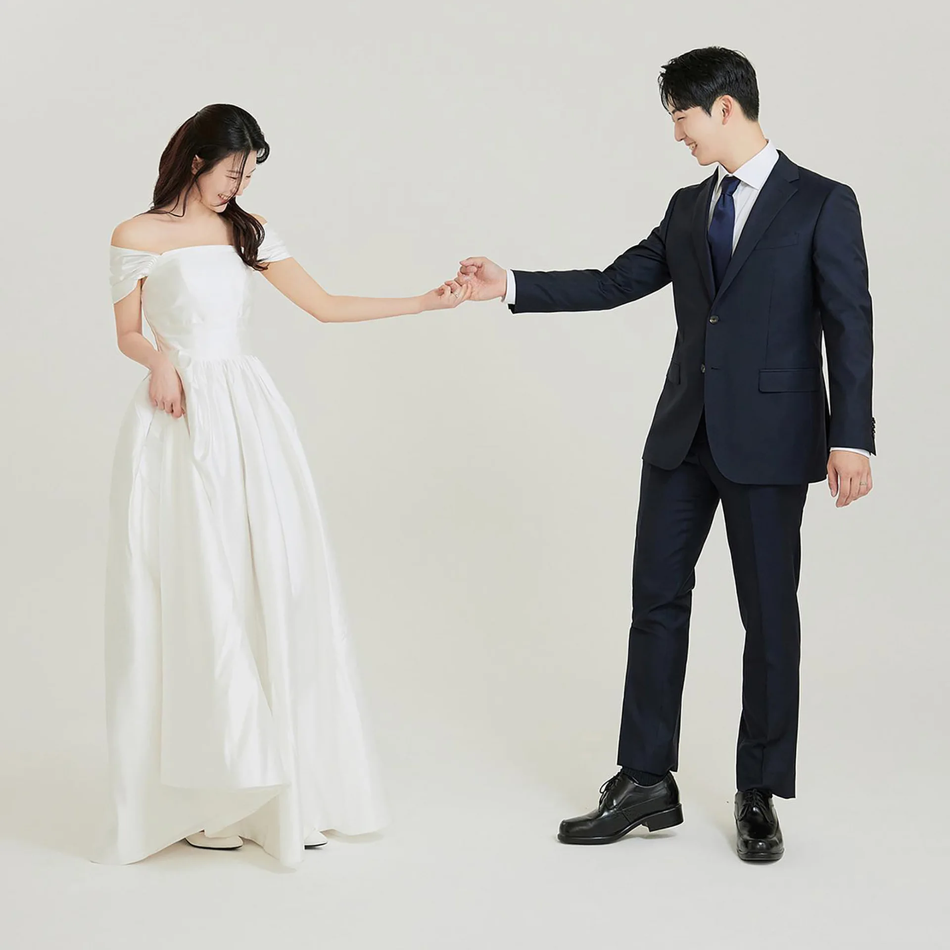 Robe de mariée blanche élégante, épaules dénudées, ligne a, longue, pour séance Photo coréenne, robe de soirée plissée, personnalisée