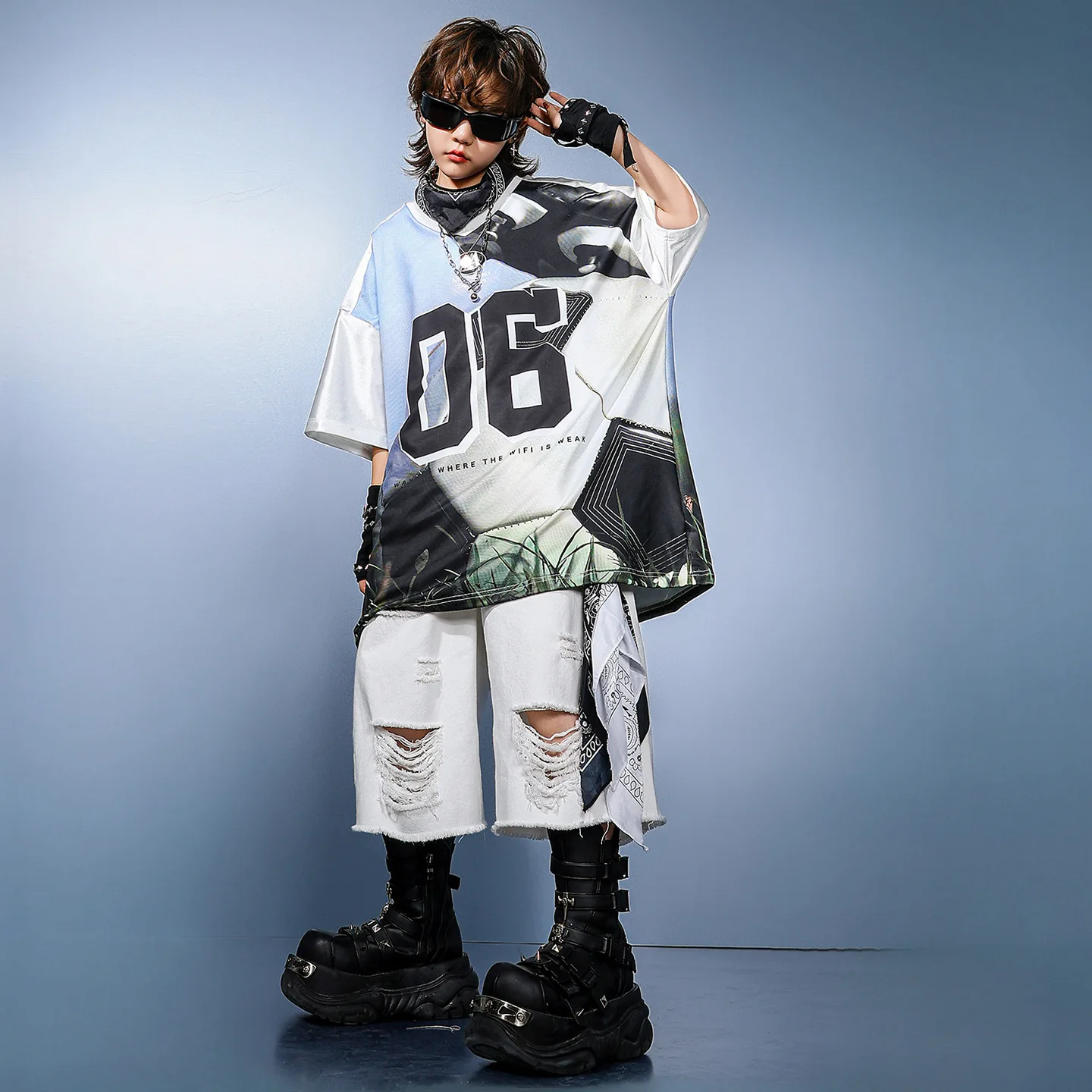 

Kid Kpop Hip Hop Clothing White Soccer Jersey T Shirt Casual Distressed Ripped Shorts for Girl Boy Dance Wear Costumes Clothes
