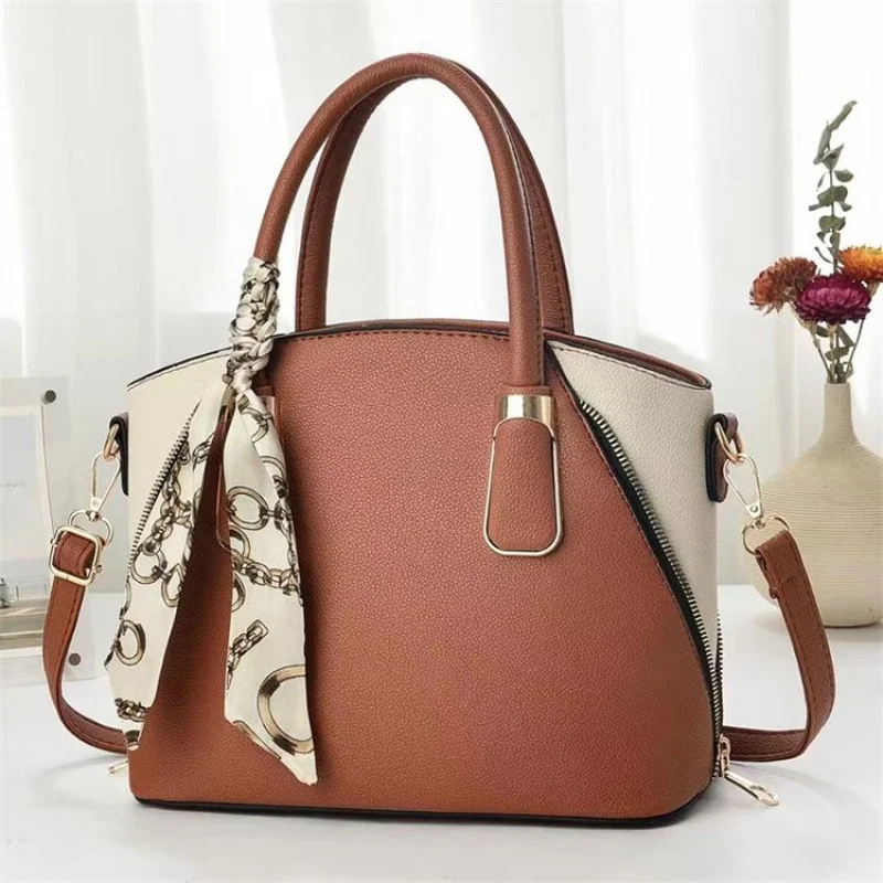 

Elegant Chic Crossbody Bag Women Luxury Single Shoulder Design Minimalist Premium Quality Daily