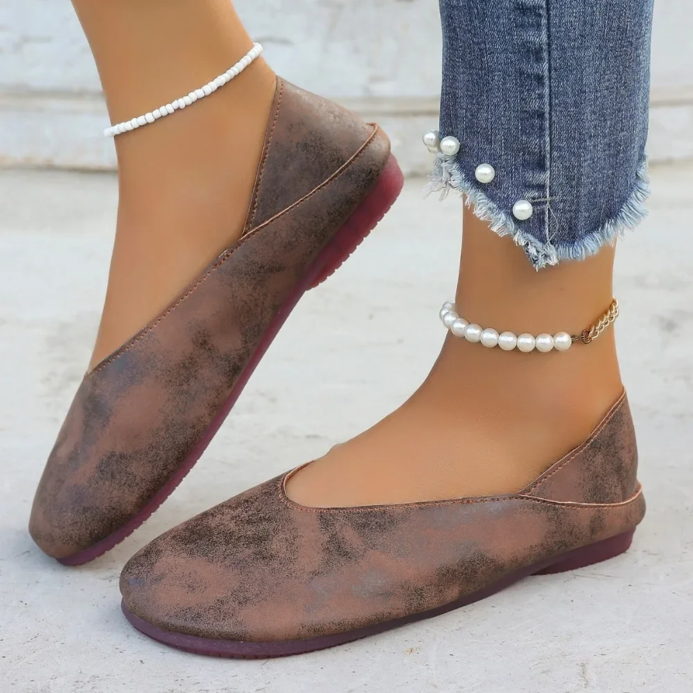 Women Vintage Distressed Flat Shoes Round Toe V Cut Slip On Loafers Soft Non-slip Casual Walking Flats Ladies Comfort Lightweigh