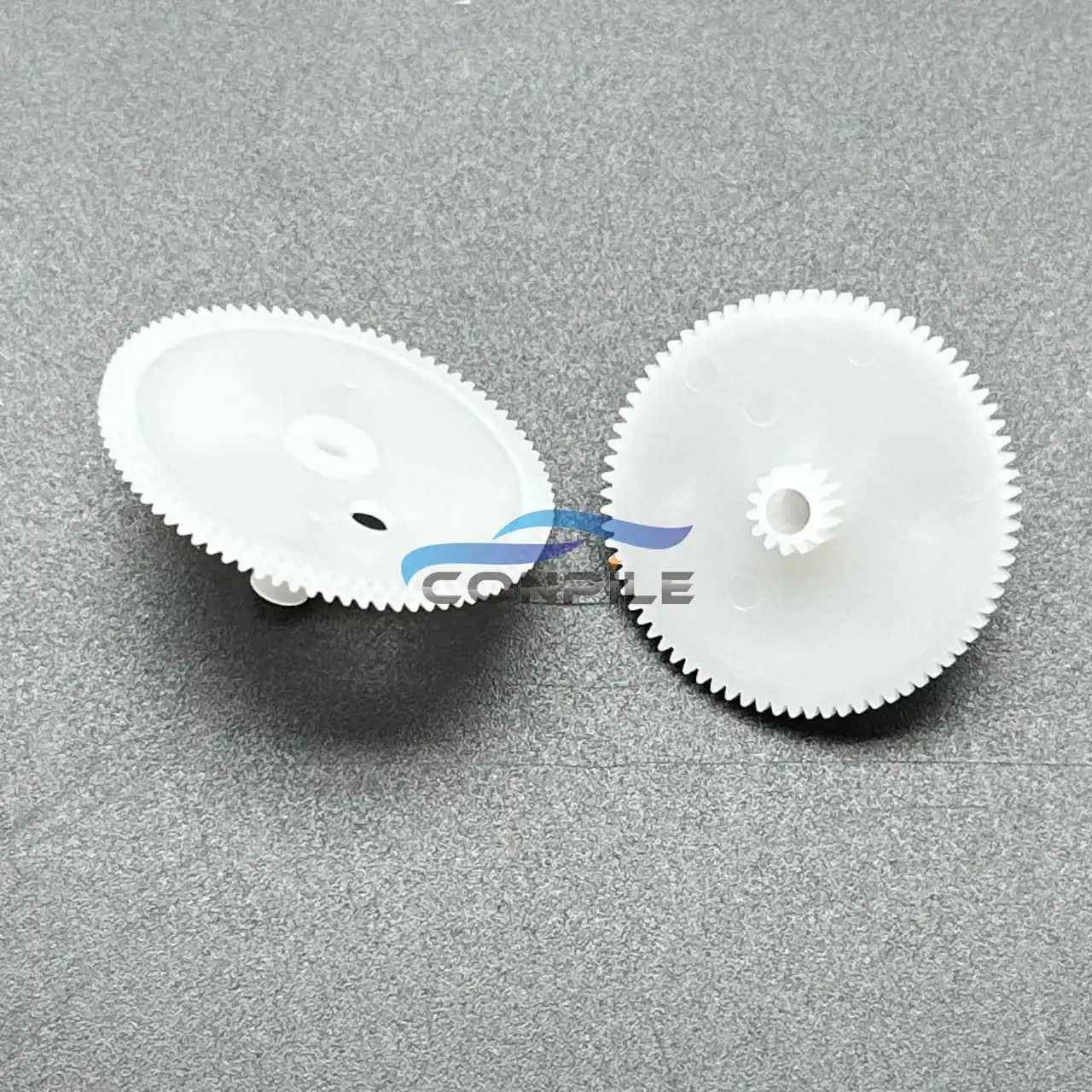 

2pcs KSS-150A KSS-210A laser head tracking stepper gear for ONKYO Onkyo C-501XG disc drive