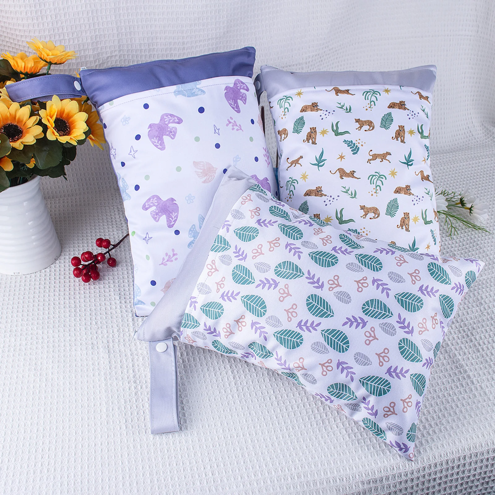 جديد حفاضات أكياس الرطب الجاف مقاوم للماء قابلة لإعادة الاستخدام السفر شاطئ بركة الرعاية النهارية Soiled عناصر الطفل اليوغا حقيبة قاعة رياضة لملابس السباحة #2